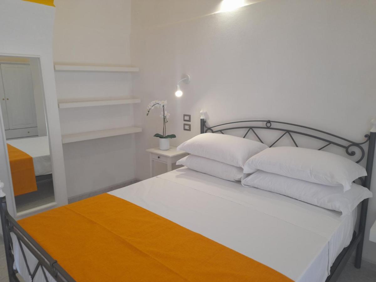 Mezza Torre B&B Procida Phòng bức ảnh